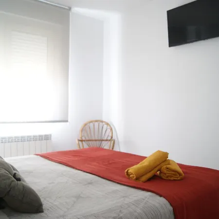 Apartamento Grande, Nuevo, Garaje, Arena, Casco Viejo *
